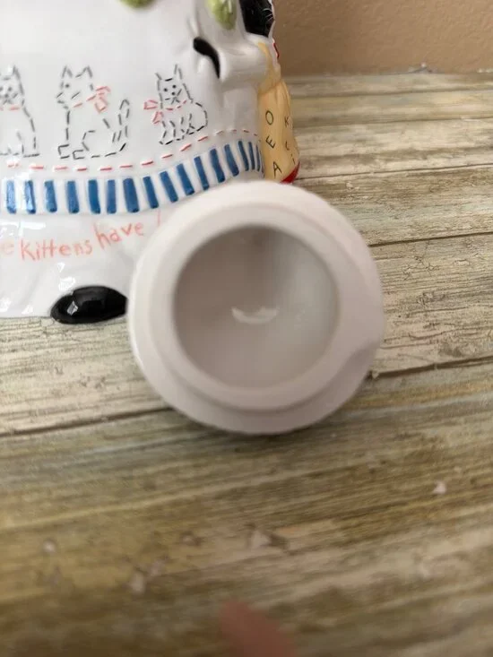 Dept 56 Three Little Kittens Storybook Collection Ceramic Teapot Cookie Jar - Picture 11 of 16